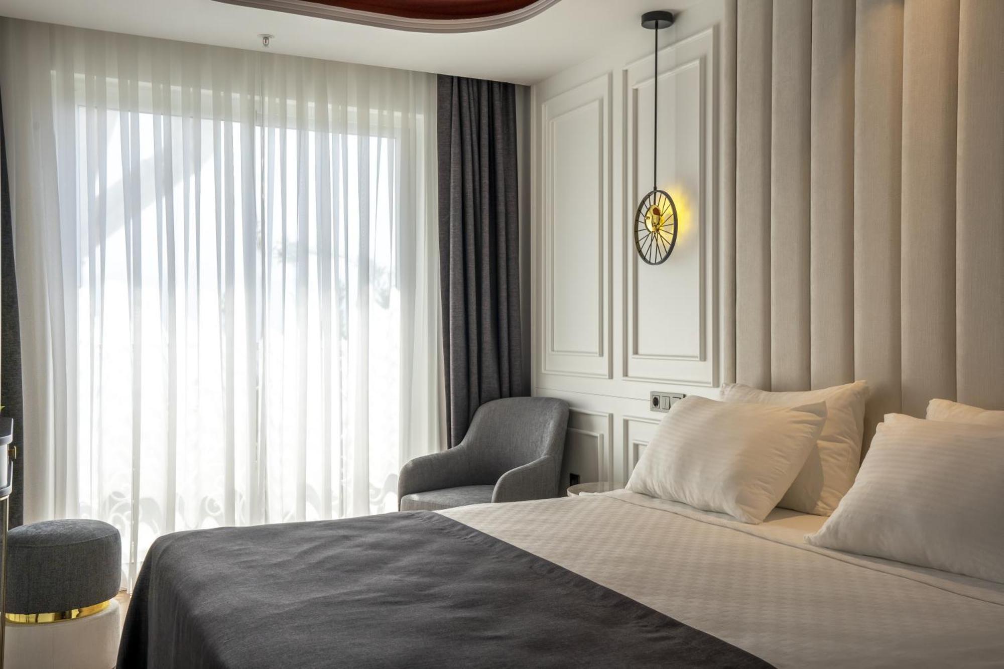 Hotel La Boutique & (adults Only) 4*